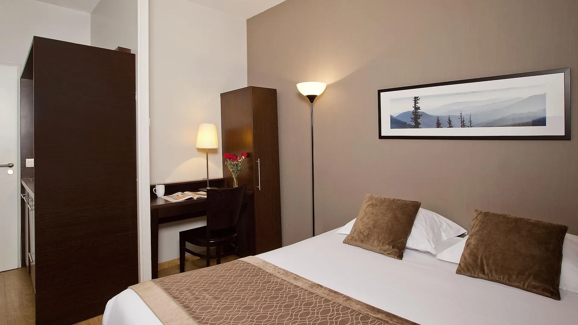 Aparthotel Residhome Grenoble Caserne De Bonne